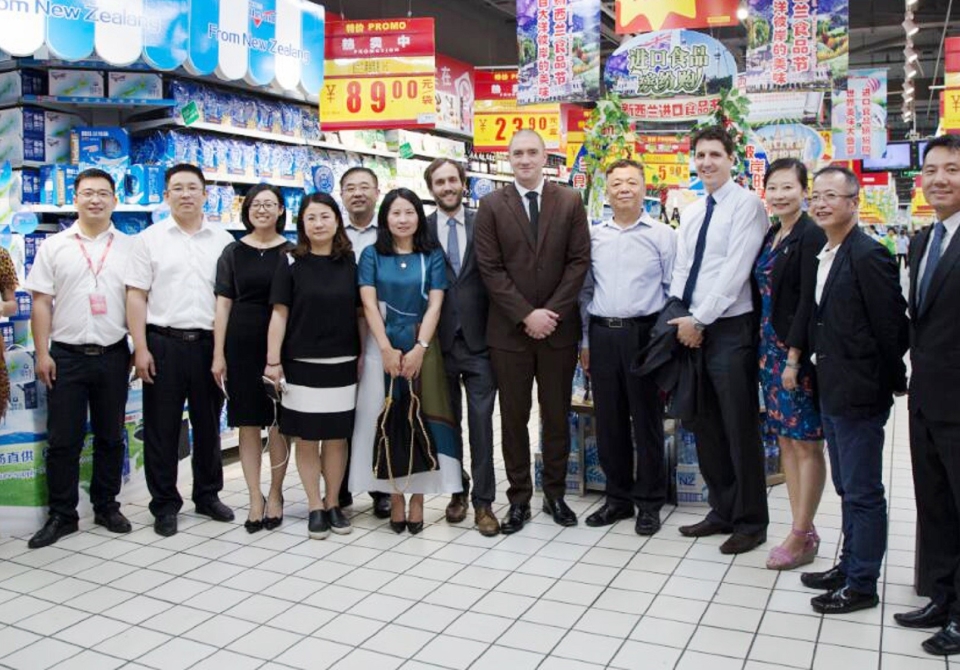 新西兰驻华使馆副馆长霍大伟1