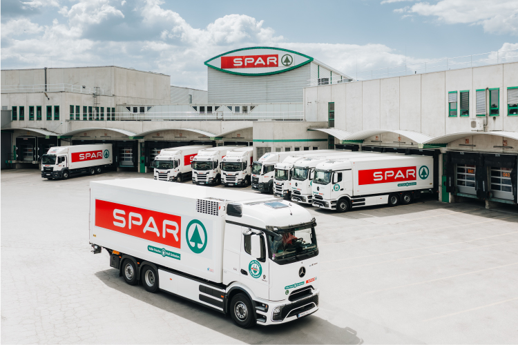 AT-E-trucks-3-©-SPARDavid-Schreiber-leading-web