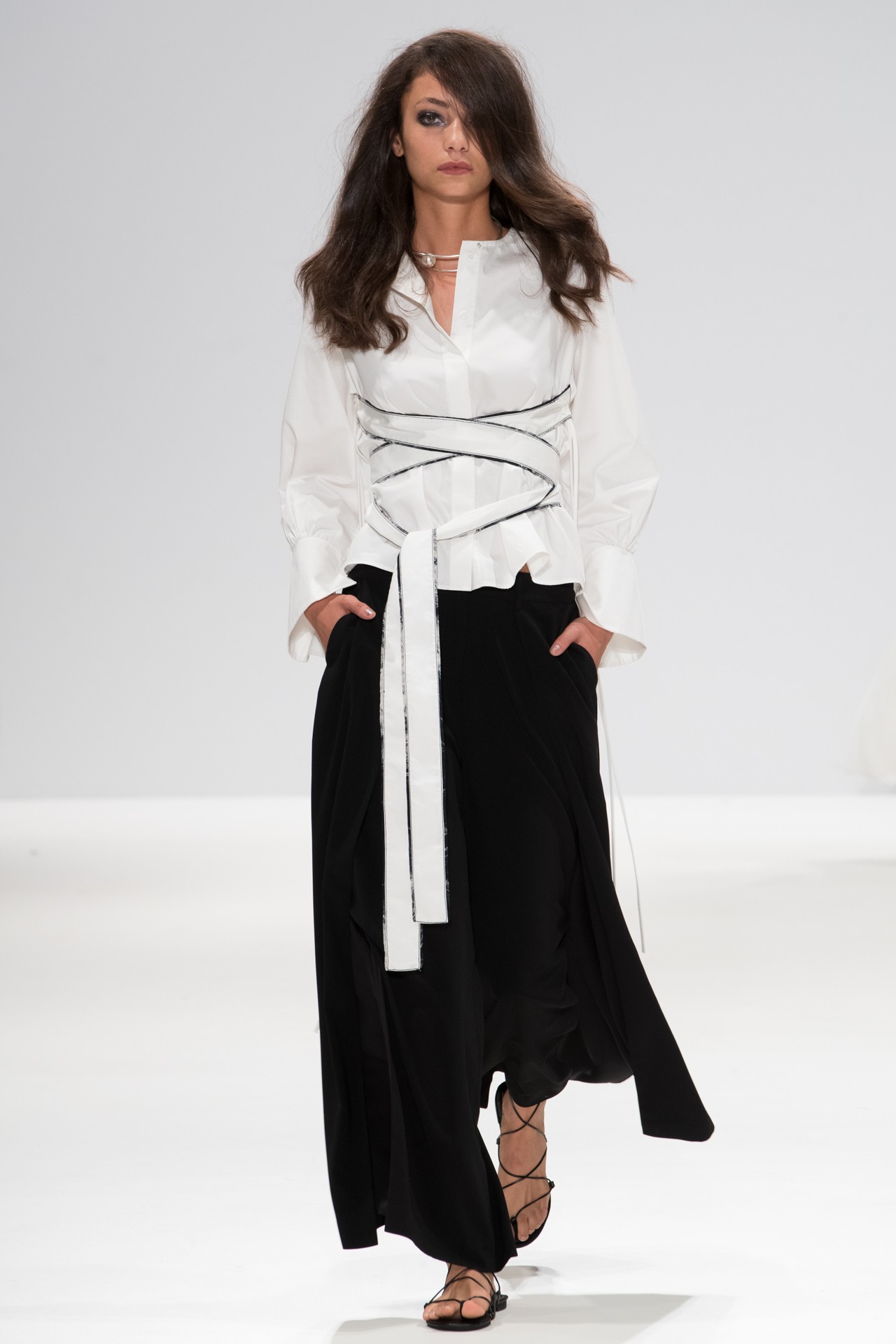 LOOK 2
