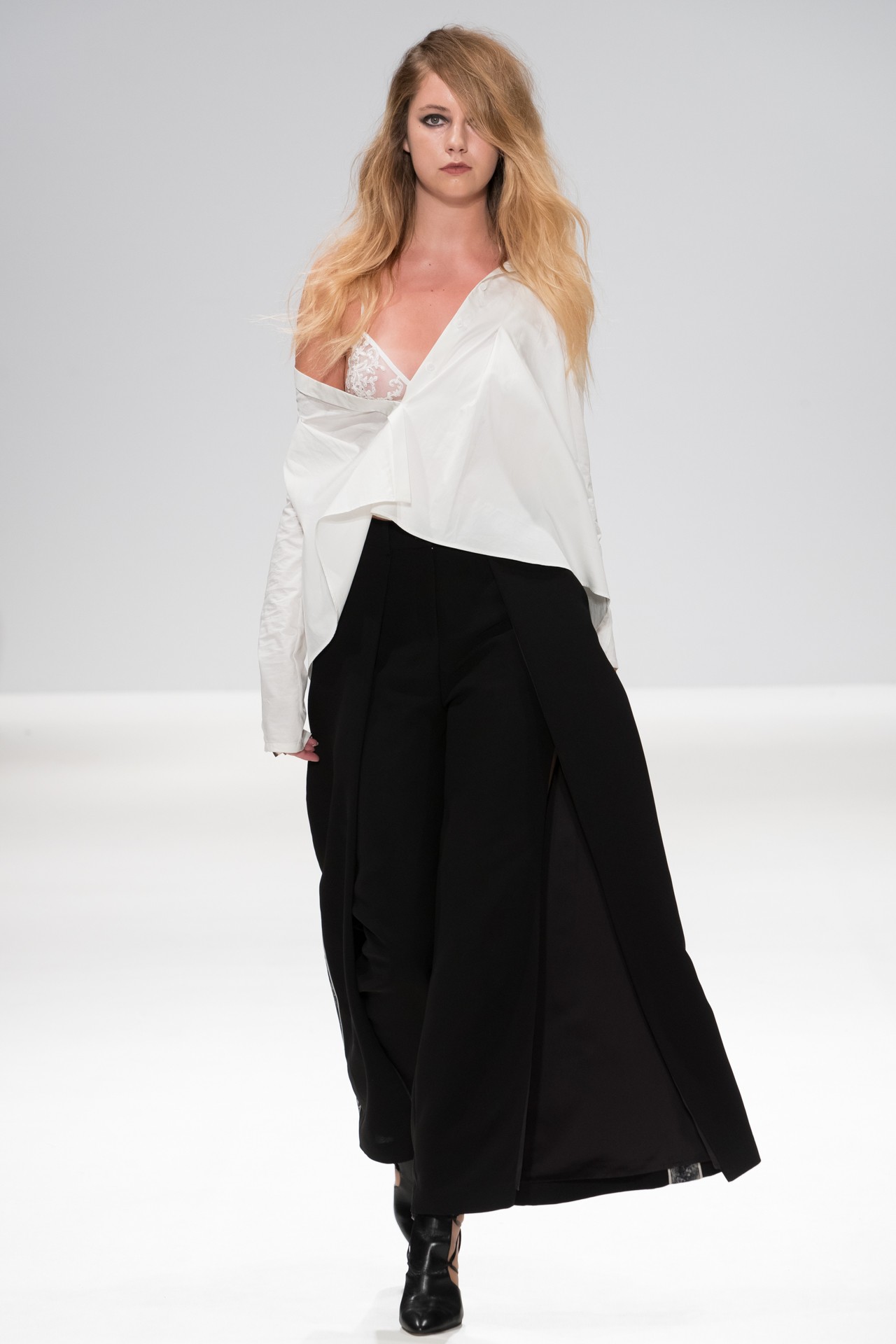 LOOK 4