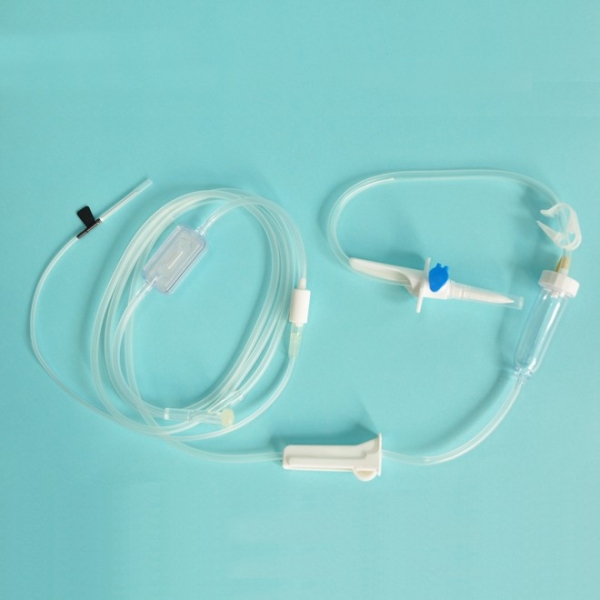 Infusionsset mit Präzisionsfilter