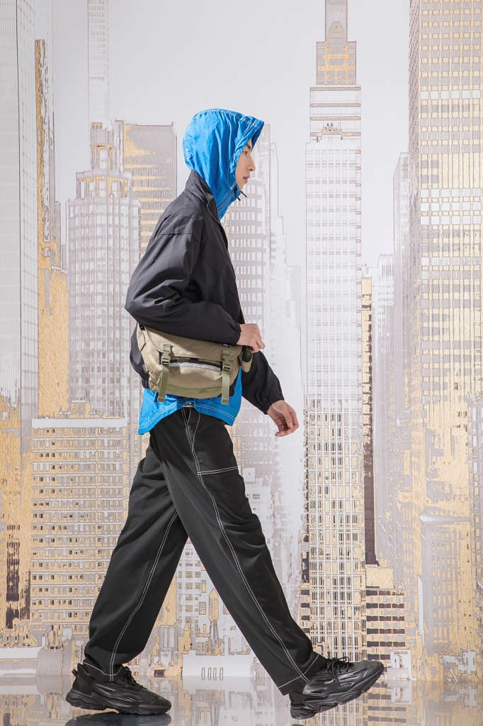 TMH人物邮差包look005