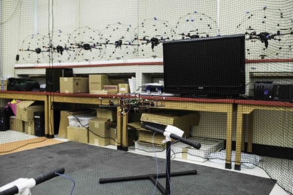 01AVS_UAV_Powerline-7-599x400