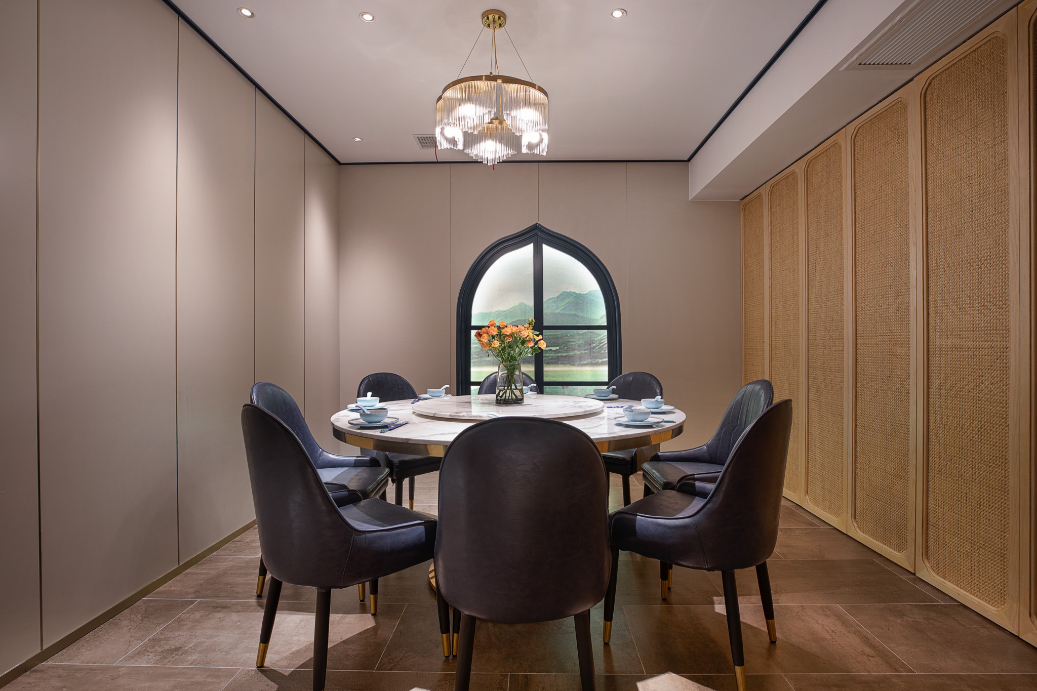 品味回西北菜餐廳設計-杭州餐廳設計-杭州達岸品牌策劃設計公司2fb968ee6a3a22e242e3c1a974d1aae1