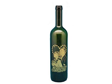 酒瓶雕刻