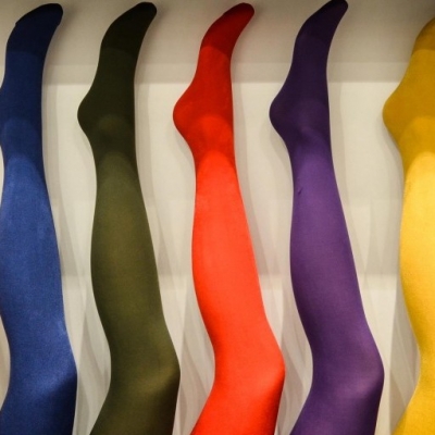 stockings_tights_noga_legs_exhibition_shop_shopping_shelves-940722.jpg!d