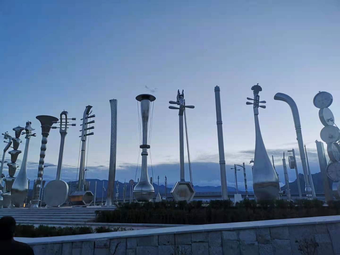 01 (1)