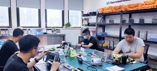 为满足各检测单位业务需求，领翼国际NDT学校(下简称“领翼学校”)计划于2023年5月在珠海开展磁粉检测(MT)、渗透检测(PT)、目视检测(VT)、超声检测(UT)、射线检测(RT)5个方法法2级和3级人员的取证培训和考核工作。 学员完成全部课程并通过考试，即可获得欧洲认证机构C-WT颁发的欧标EN ISO9712和PED证书，适用领域覆盖船舶、海工、特种设备、机械行业等。