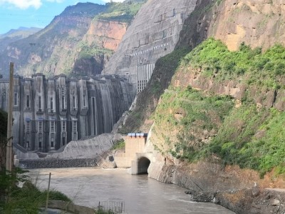 金沙江白鶴灘沉江地網工程