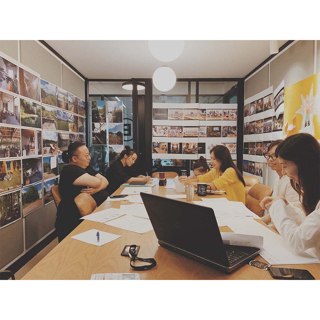 >>> office daily