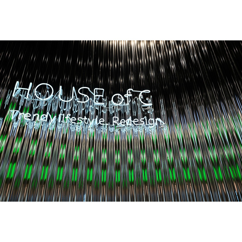 >>> house of c pop-up space
