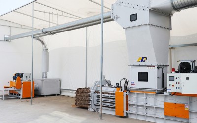 Balers are the core components to the trim removal system which can significant reduce
the size of the material to bring efficiency in storage and transportation.