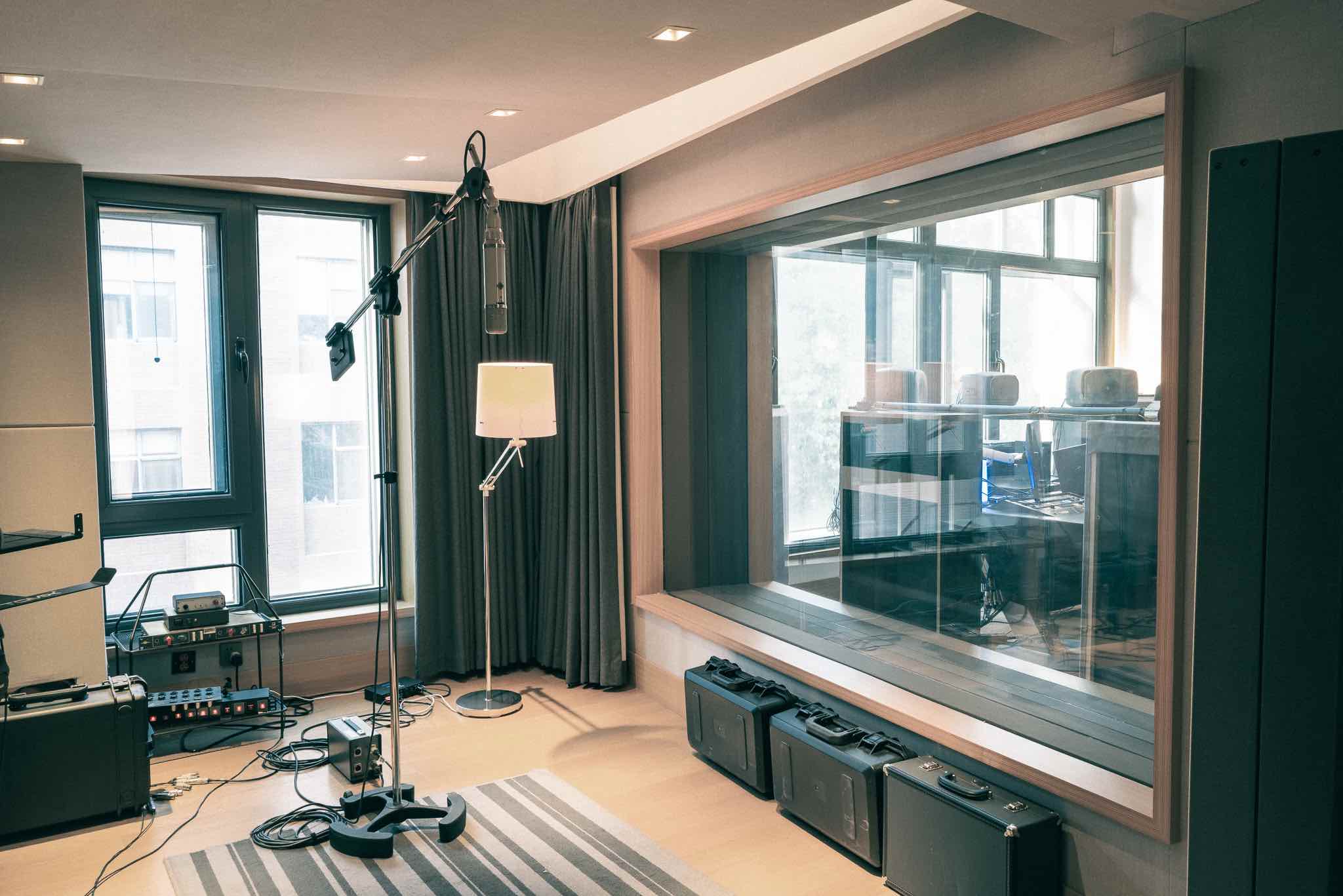 GENELEC真力 · 有源监听音箱领跑者 | 周天澈 & Studio21A 录音棚